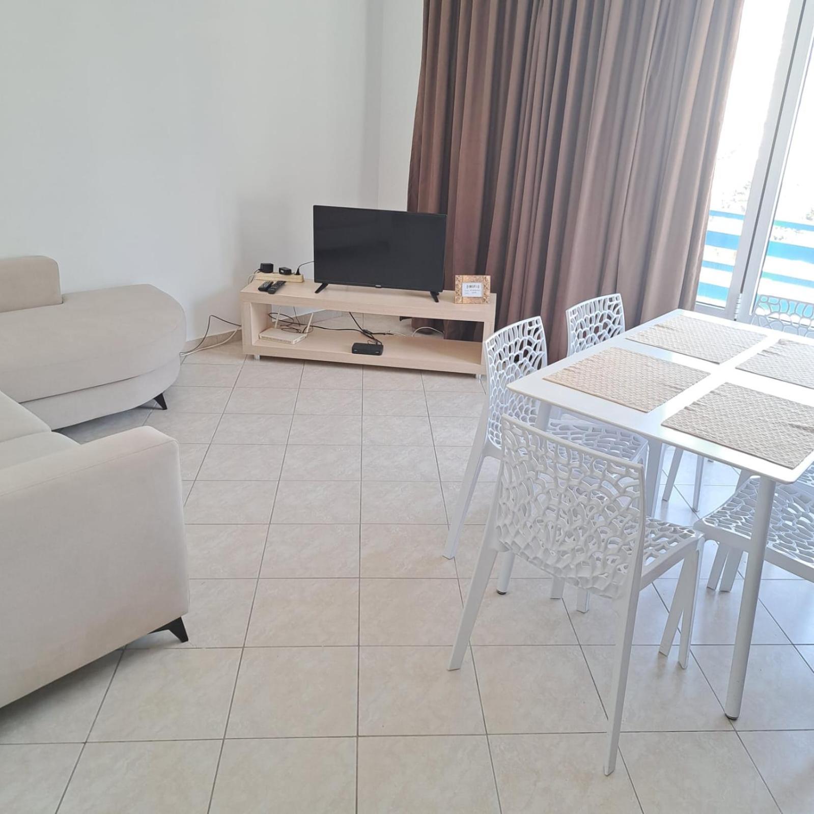 Apart-Hotel Alvi Sarandë Esterno foto