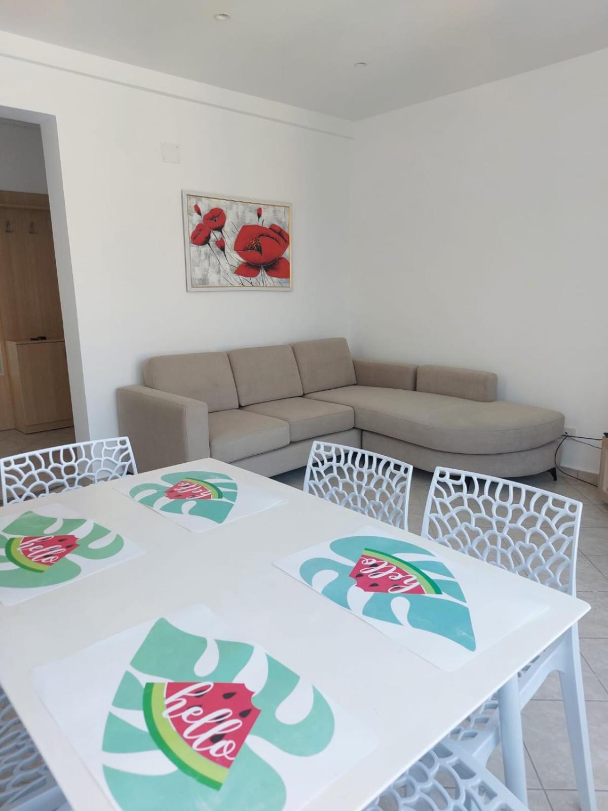 Apart-Hotel Alvi Sarandë Esterno foto