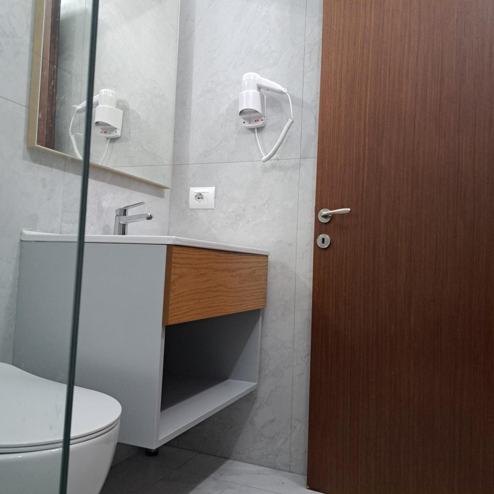 Apart-Hotel Alvi Sarandë Esterno foto