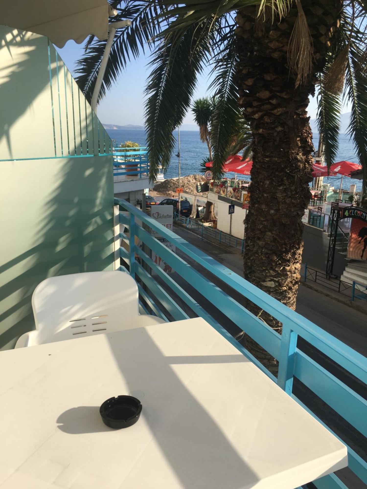 Apart-Hotel Alvi Sarandë Esterno foto